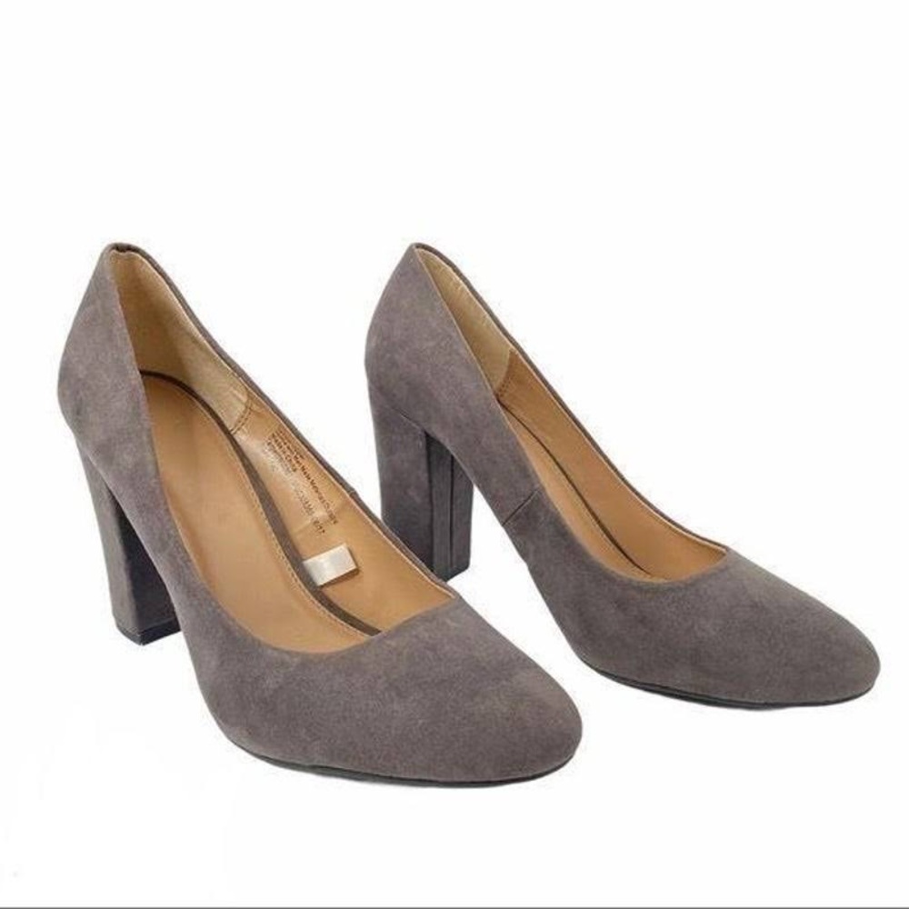 A New Day Gray Pumps Size 6